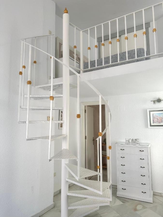 Premium Apartment With Terrace In The City Center Sevilla Kültér fotó