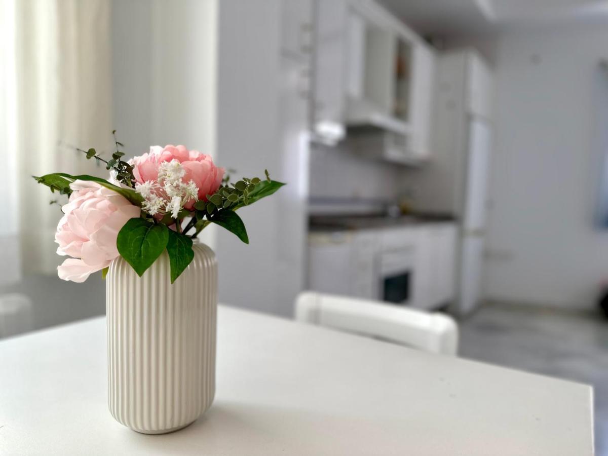Premium Apartment With Terrace In The City Center Sevilla Kültér fotó