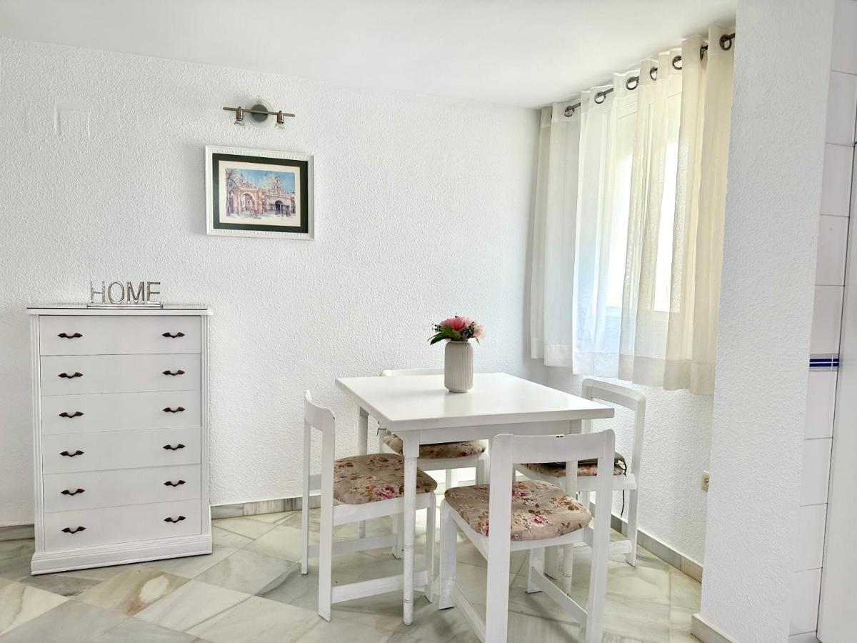 Premium Apartment With Terrace In The City Center Sevilla Kültér fotó