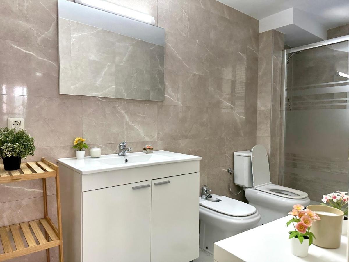 Premium Apartment With Terrace In The City Center Sevilla Kültér fotó